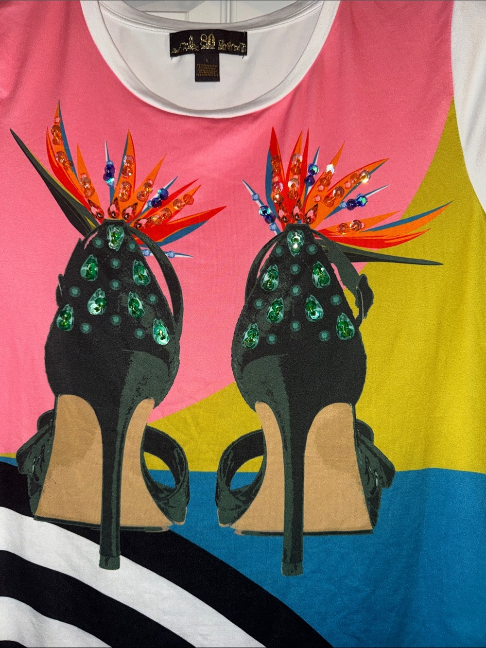 Embellished Graphic Short-Sleeve Tee - Pink/White/Blue/Yellow - Picture 3 of 4